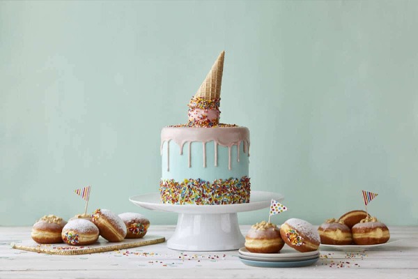 Cakes shop near Jumeirah