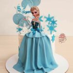 Frozen theme cake