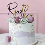 Pastel Macaron Floral Cake