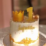 Royal First Birthday Cake – Gold Crown Theme