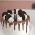 Cookies & Cream Drip Cake