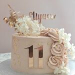 Floral Gold Elegance Cake