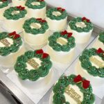 Mini Christmas Wreath Cakes