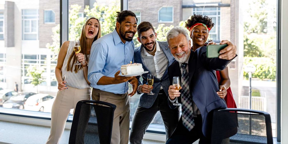 corporate celebration cakes