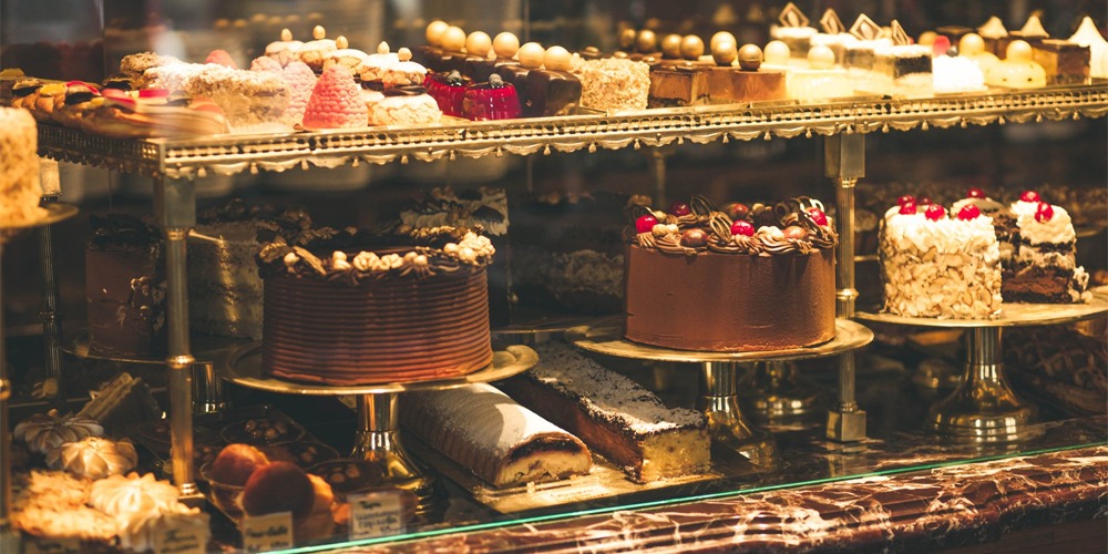 Cake shop in Silicon Oasis